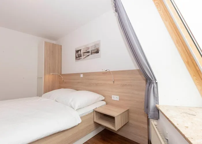 Trafalgar 425 Апартаменты *